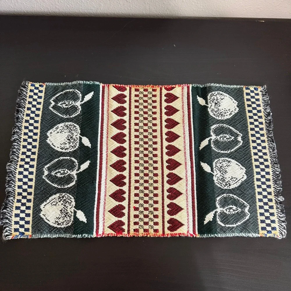 Lot of 4 Apple & Heart Pattern Checkered Fringed Placemats Fall Farmhouse Granny